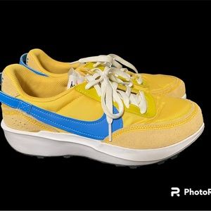 Nike Waffle Debut